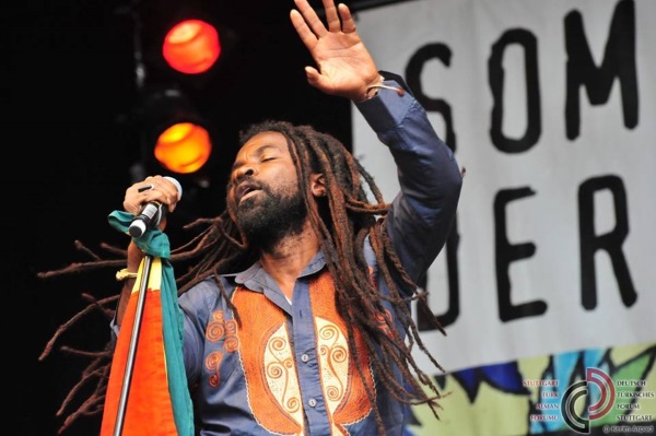 Ghanaian reggae artist Rocky Dawuni. Photo: Deutsch-Türkisches Forum Stuttgart Facebook page