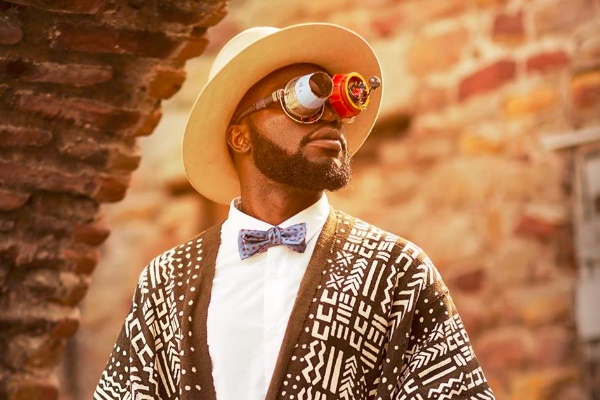 M.anifest.