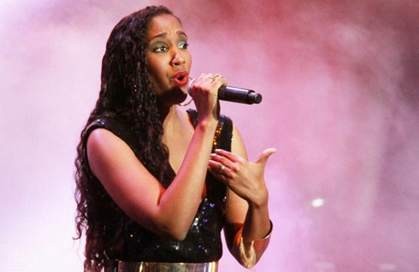 Angolan singer N'Soki won two AMA trophies.  Photo: www.angop.ao
