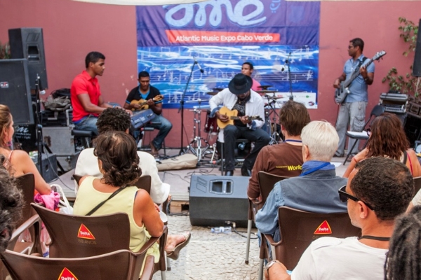 A performance at the Atlantic Music Expo. Photo: www.nosgenti.com