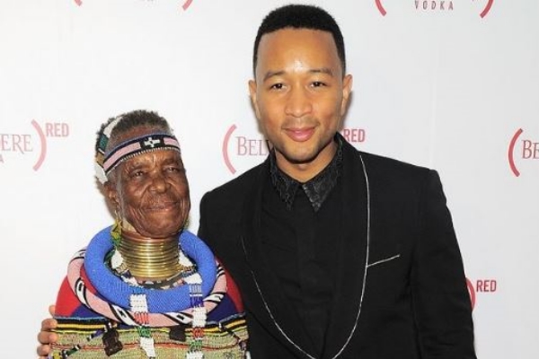 Esther Mahlangu and John Legend. Photo: www.sowetanlive.co.za