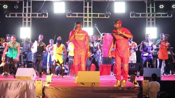 (Photo) Togolese artists on stage.