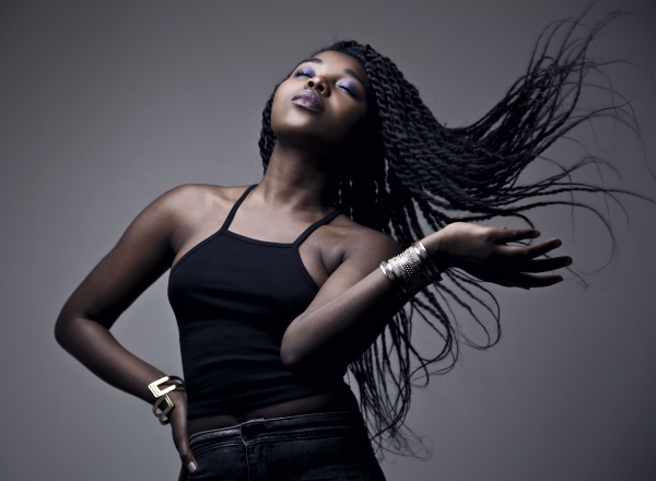 (Photo) : la chanteuse Okome Allogo Marie-Claude aka MK