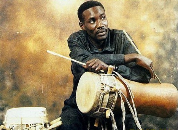 Thio Mbaye (Photo) : jacquette album Rimbax