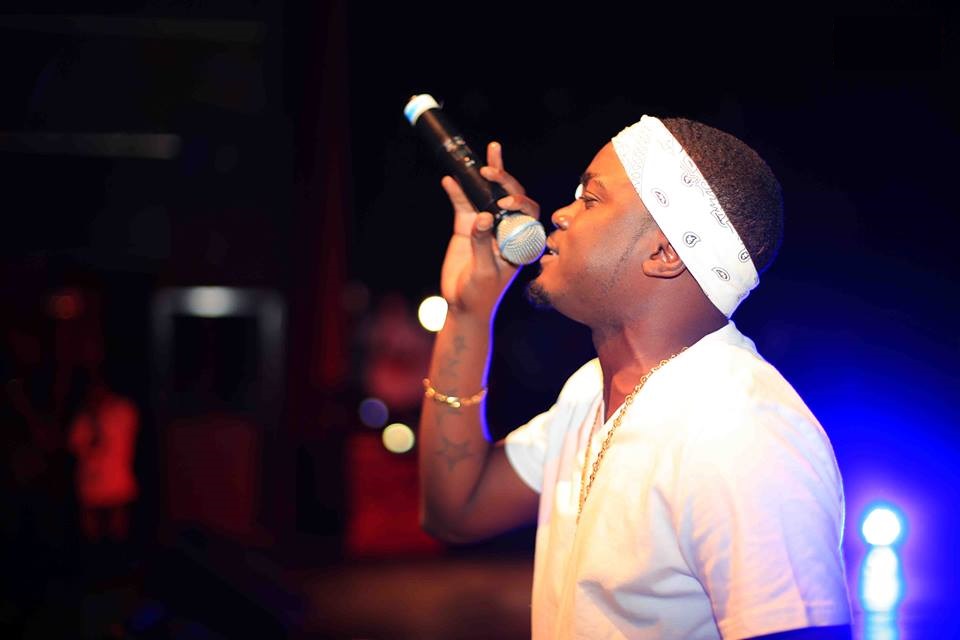 NG Bling pendant un concert. Photo: Urban Fm.