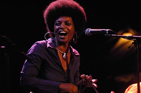 Christine Salem, l'artiste de La Réunion, sera au festival Rio Loco 2017.