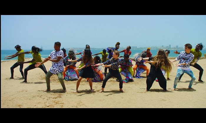 Kids United lors tu tournage du clip à Gorée