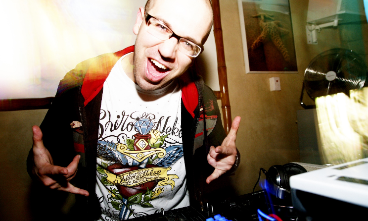 DJ Ricardo Da Costa conceptualised the Dance Music Awards of South Africa.