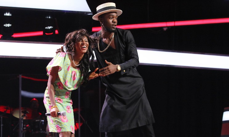 Patoranking with a contestant on The Voice Nigeria. Photo: Twitter