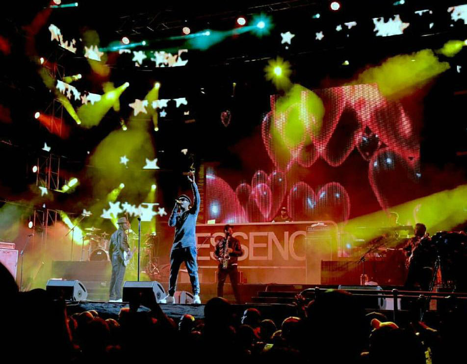 Wizkid sur scène ( Photo ) : Facebook Officiel.
