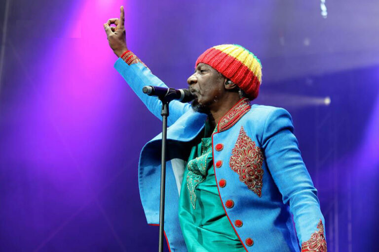 Alpha Blondy ( Photo ) : Facebook Officiel.
