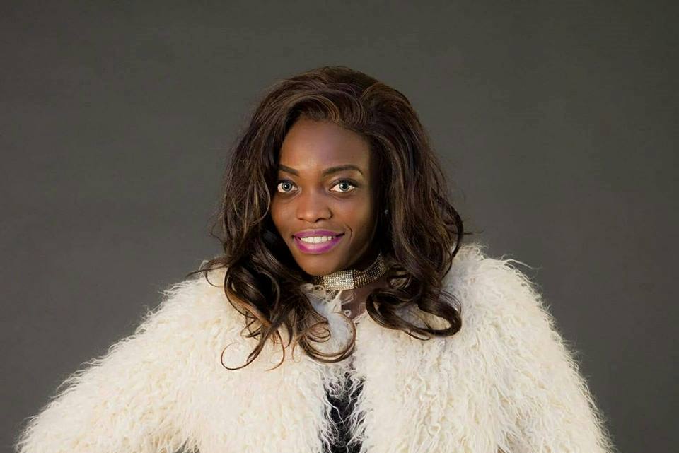 Montess, chanteuse camerounaise est récompensée avec son compatriote Locko aux AFRIMA 2017. Photo: page Facebook de Montess.