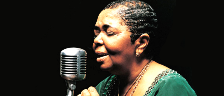 Cesaria Evora (Photo) : afrology.com