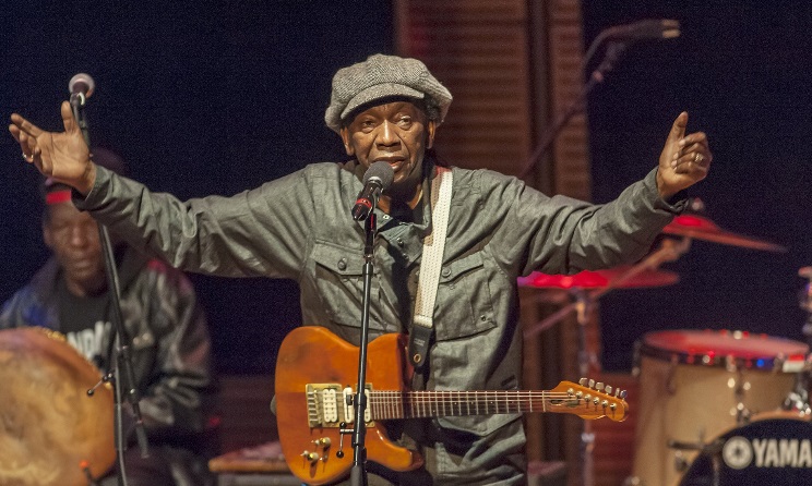 Thomas Mapfumo would be joined by at least 13 band members onstage.