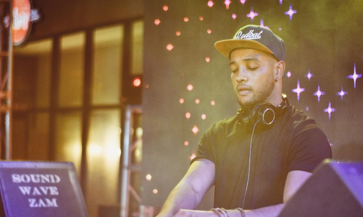 El Mukuka has a new song featuring childhood friend Alan Thompson.