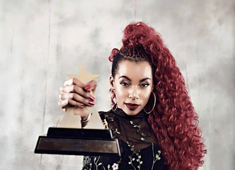 Rouge, rappeuse sud-africaine d'origine congolaise récompensée pour son court-métrage New Era Sessions.