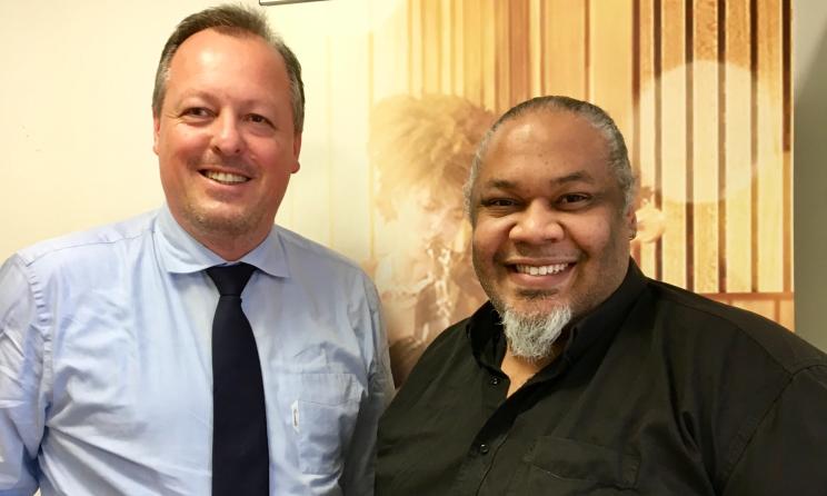 Le directeur général de l'AMI Nicolas Boudeville avec le recteur Michael Sean Harris