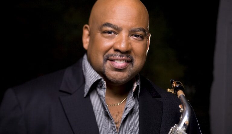 Gerald Albright headlined the third Runway Jazz event in Lagos, Nigeria.