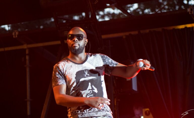 Maître Gims prévoit de donner un concert en décembre à Kinshasa.