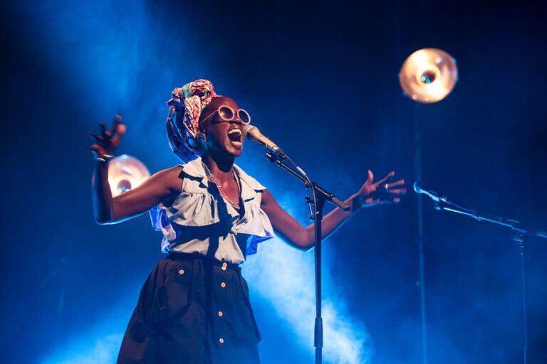 La chanteuse de la Réunion Kaloune donnera un concert à l'ouverture de l'IOMMA 2018.