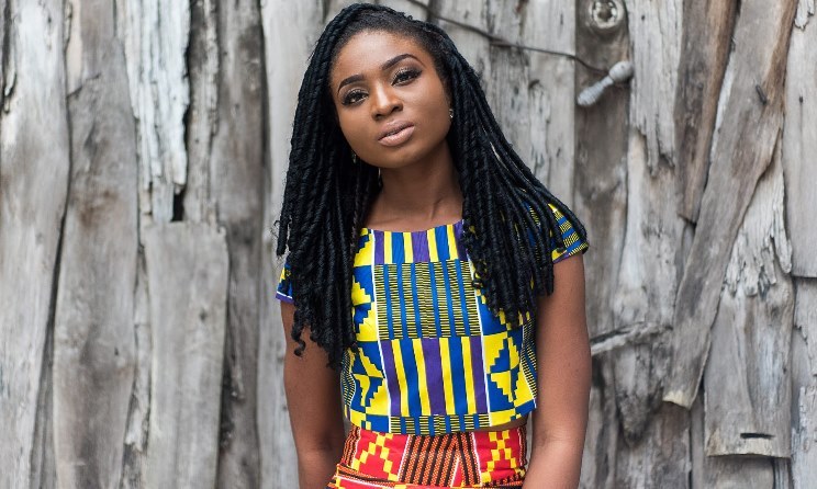 To write 'Linger, singer Tomi Owó "drew from the emotion of heartbreak and not letting go".
