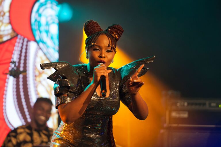Yemi Alade pendant son spectacle TRACE Live le 27 février (Photo) : TRACE Group
