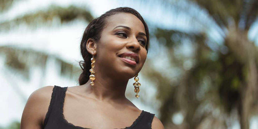 La chanteuse franco-ivoirienne Teeyah. (Photo) : Elle.ci