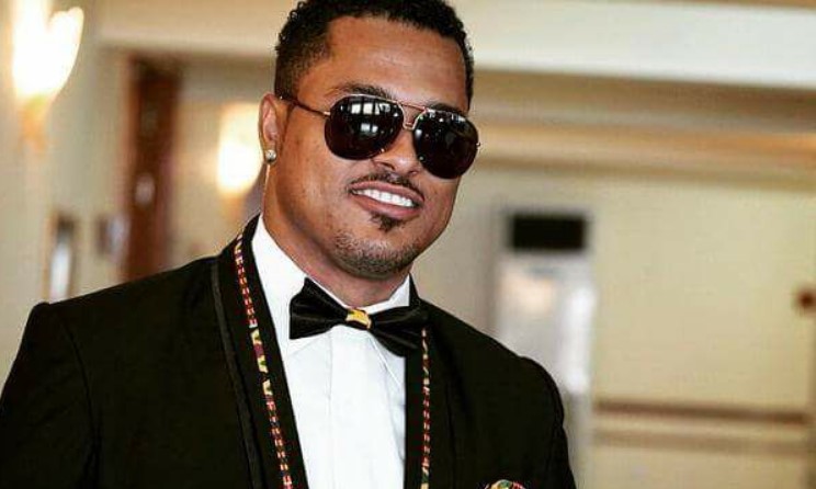 Van Vicker has said his arts school is making scholarship arrangements.