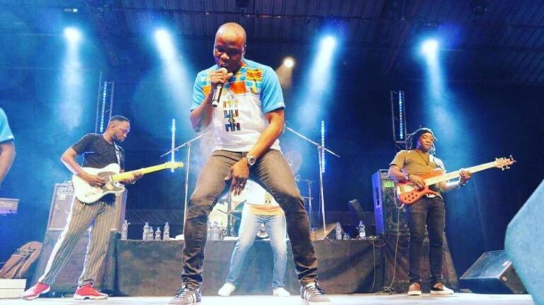 Le groupe ivoirien Magic System lors d'un concert à Kinshasa (African Music Forum, 22 septembre 2018). Photo : AMF