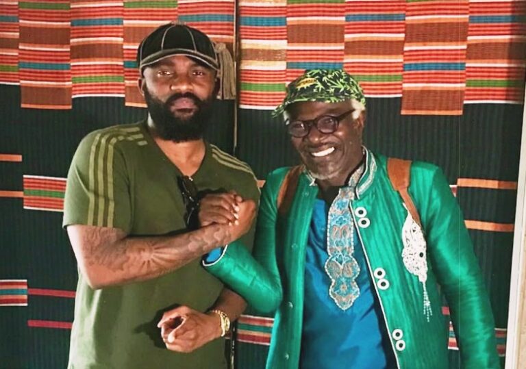Fally Ipupa et Alpha Blondy ont collaboré sur le clip "Kanou". Capture YouTube.