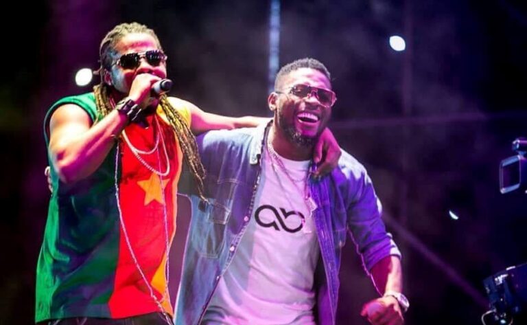 Salatiel et Maalhox lors d'un concert à Yaoundé (Cameroun, juin 2018). (Photo) : Salatiel/Facebook.