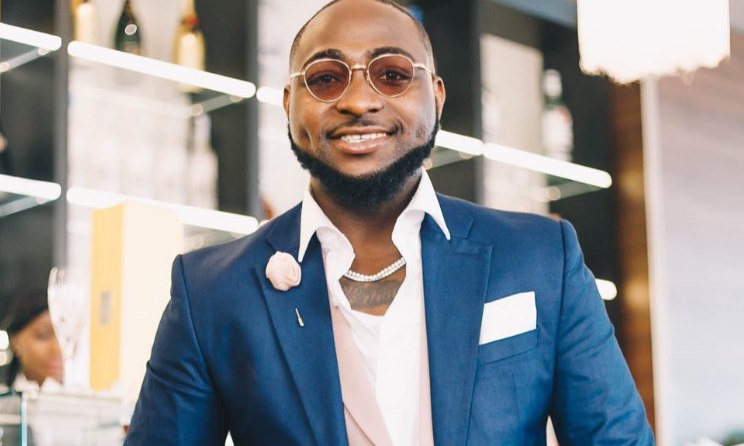 Davido was named Artist of the Year at the 5th AFRIMA Awards.
