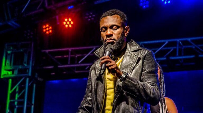 Fabregas lors d'un concert (Kinshasa, août 2017). (photo): Black Photography.
