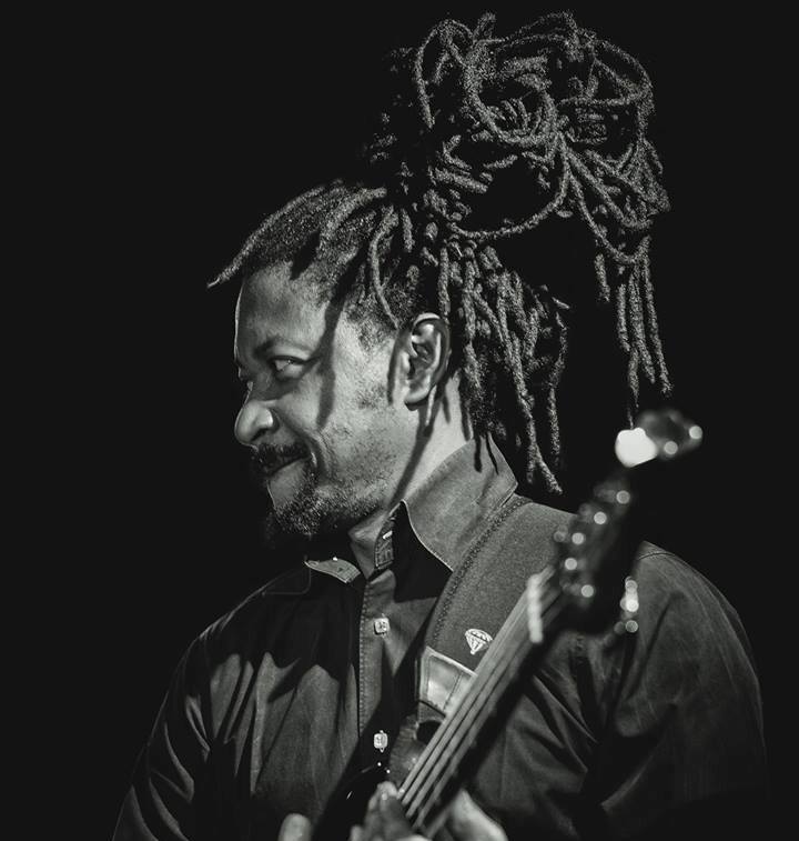 Le bassiste camerounais Hilaire Penda. (Photo) : page facebook Hilaire Penda.