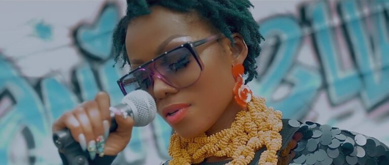 La chanteuse camerounaise Mani Bella. Capture YouTube.
