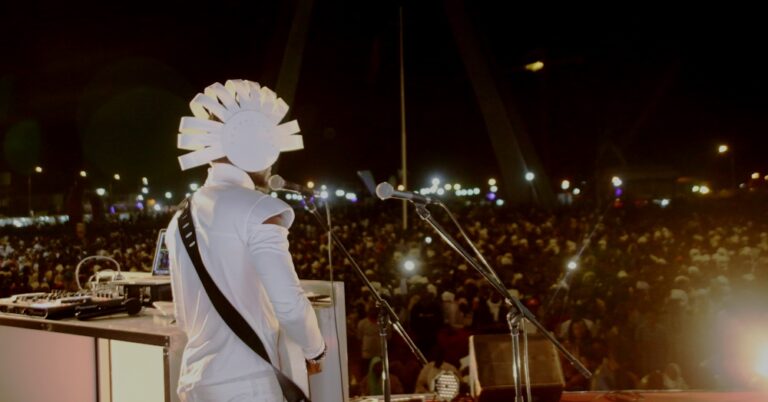 Afrotronix lors d'un concert à N'Djamena (Tchad, décembre 2018). (Photo) : Sao Magazine.