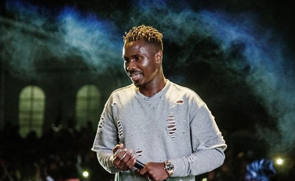 Dip Doundou Guiss sur scène (Photo) : instagram.com