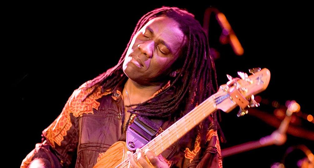 Richard Bona lors d'un concert. (photo) : BDS France.
