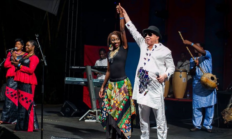 Mali's Salif Keita and Zimbabwean singer Hope Masike at a previous HIFA edition.