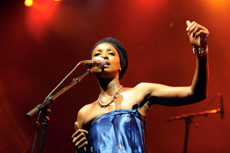 La chanteuse Aissate, attendue au WIF 2019 (Photo) : nrblog.fr