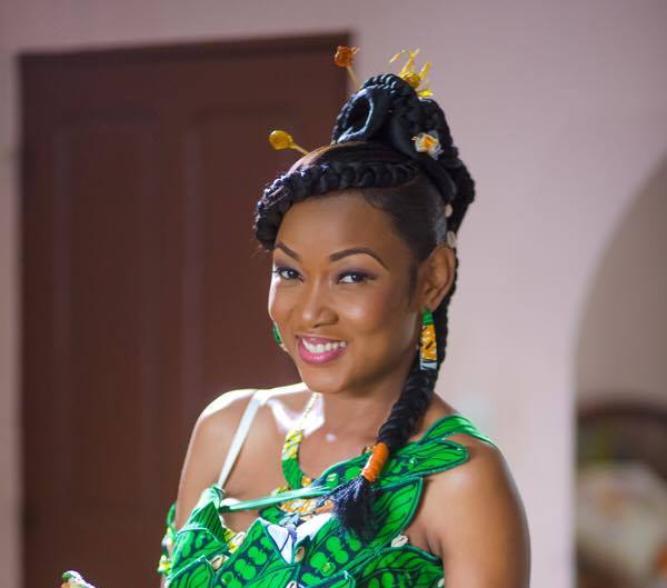 La chanteuse gabonaise Arielle T. (photo) : page Facebook officielle Arielle T.