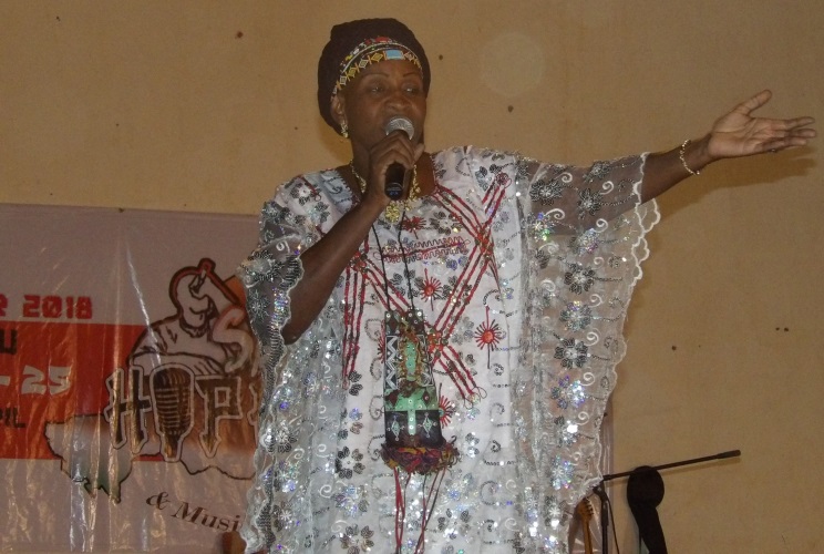 Fati Mariko au concert d’Agadez, avril 2018, 4ème édition de Sahel Hip Hop, 1ère caravane culturelle pour la paix (Photo) : Françoise Ramel