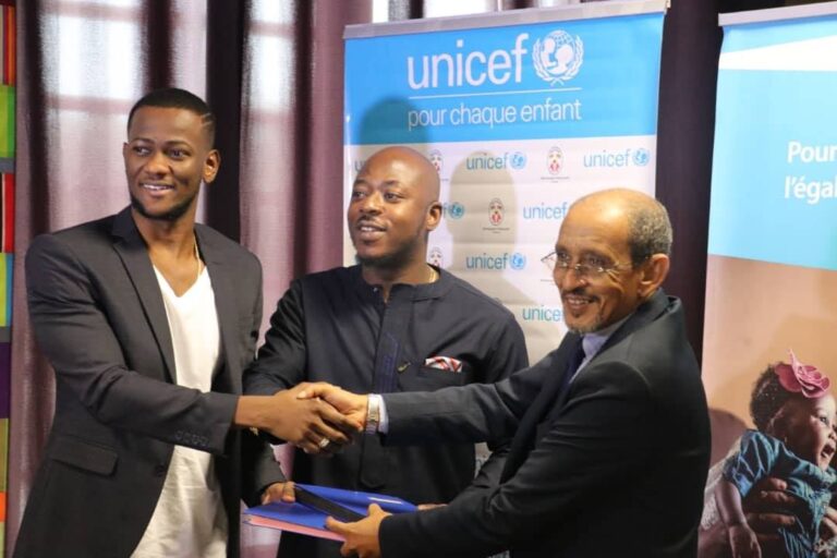 Masta Just et Barabas de Toofan sont nommés ambassadeurs nationaux d'UNICEF Togo. (photo) : page Facebook officielle Toofan.