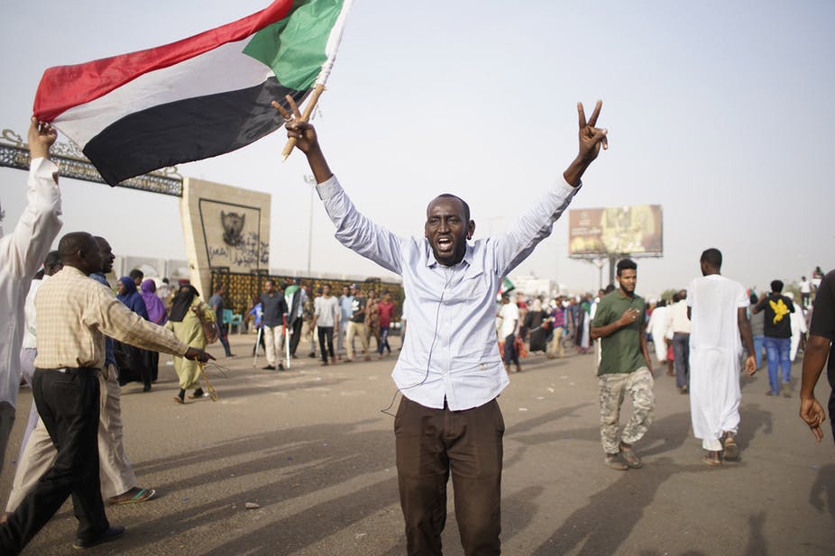 Protests against Sudanese President Omar al-Bashir in April 2019. Photo: EPA
