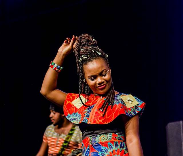 La chanteuse congolaise Licelv Mauwa, participante au Programme FAME.