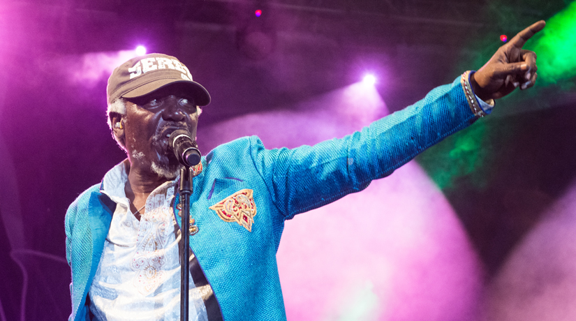 La star ivoirienne Alpha Blondy sur scène (Photo) : mayottehebdo.com