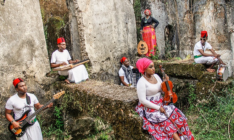 Tanzania's Siti and the Band.