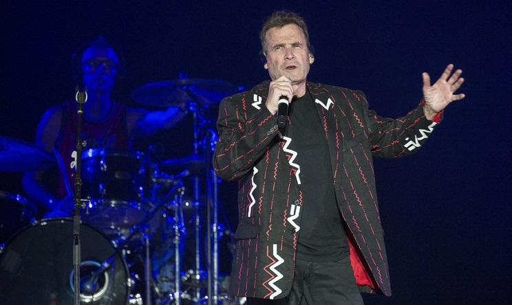 Johnny Clegg sur scène (Photo) : rtl.fr