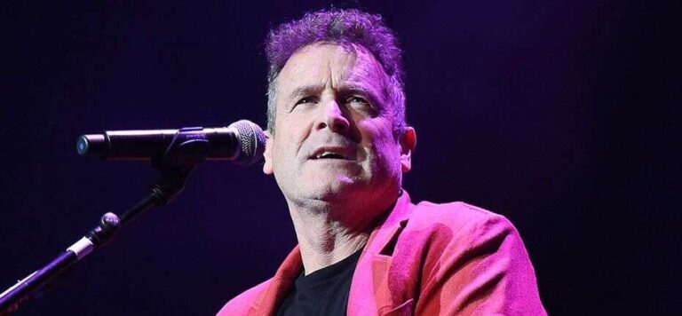 Le chanteur sud-africain Johnny Clegg est décédé le 16 juillet à Johannesbourg (Afrique du Sud).