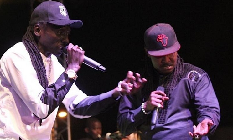 Duggy Tee et Didier Awadi sur scène (Photo) : seneplus.com